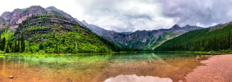 Best short to mid length hikes in Glacier National Park